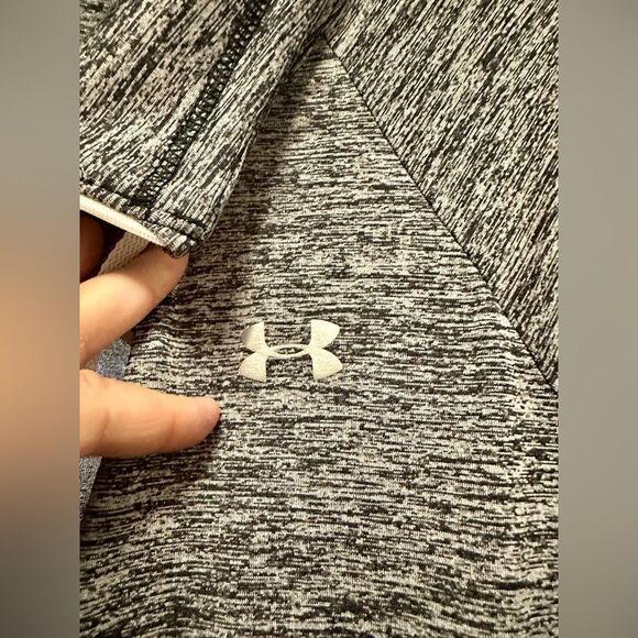 Under Armour Loose Zip-Up Black White Woman's (25) - Picture 2 of 3